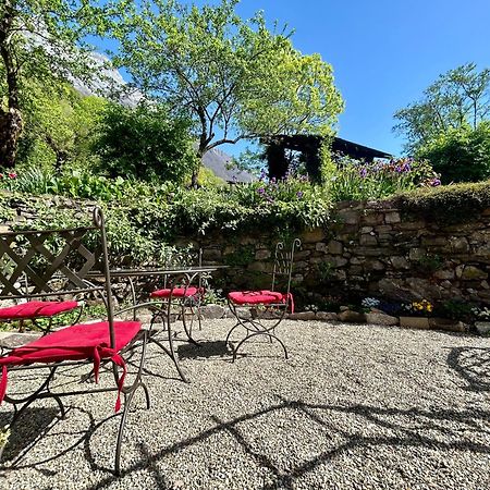 Au Pied Du Chateau- Parking Wifi Jardin - Clg Savoie Freterive Zewnętrze zdjęcie