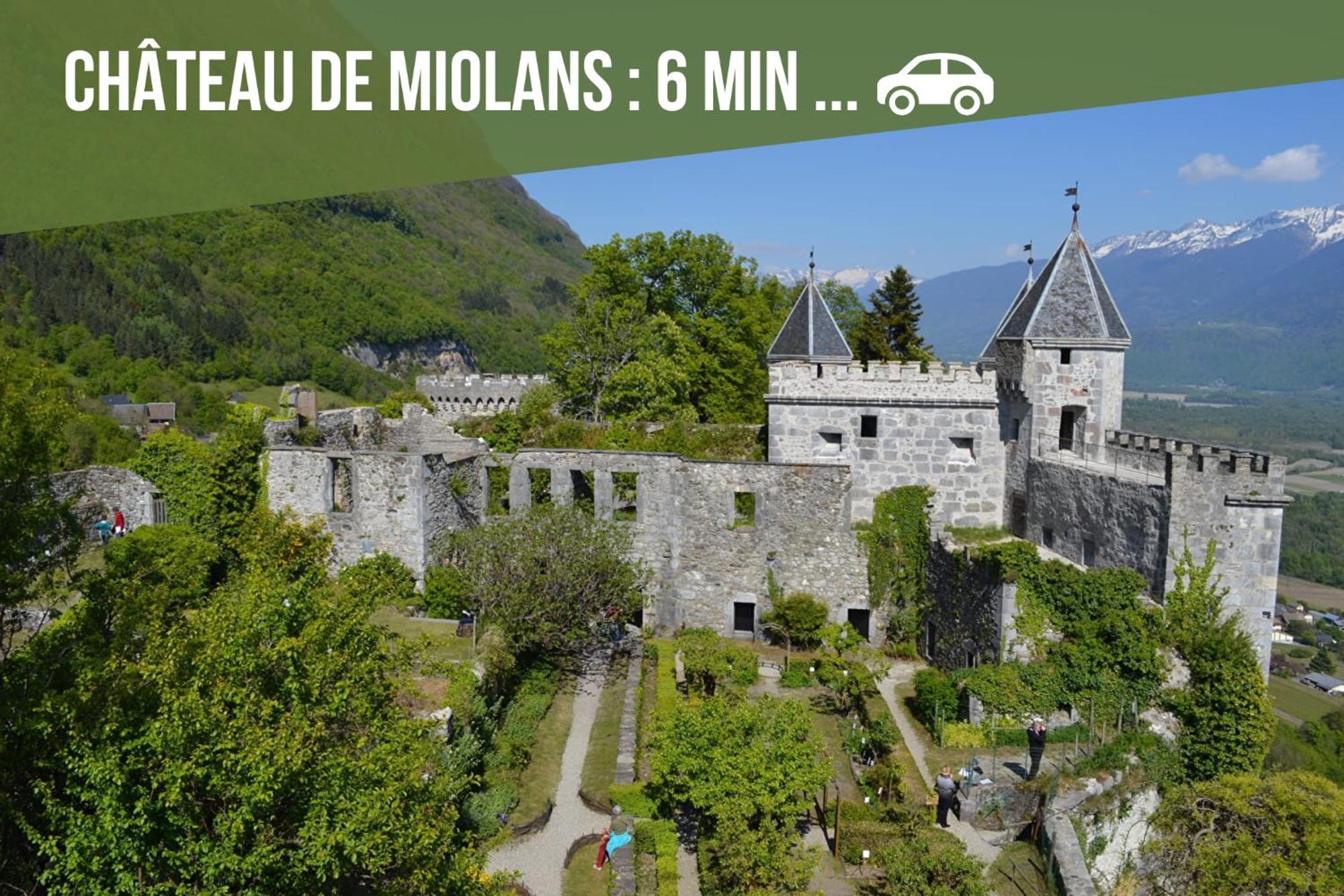 Au Pied Du Chateau- Parking Wifi Jardin - Clg Savoie Freterive Zewnętrze zdjęcie